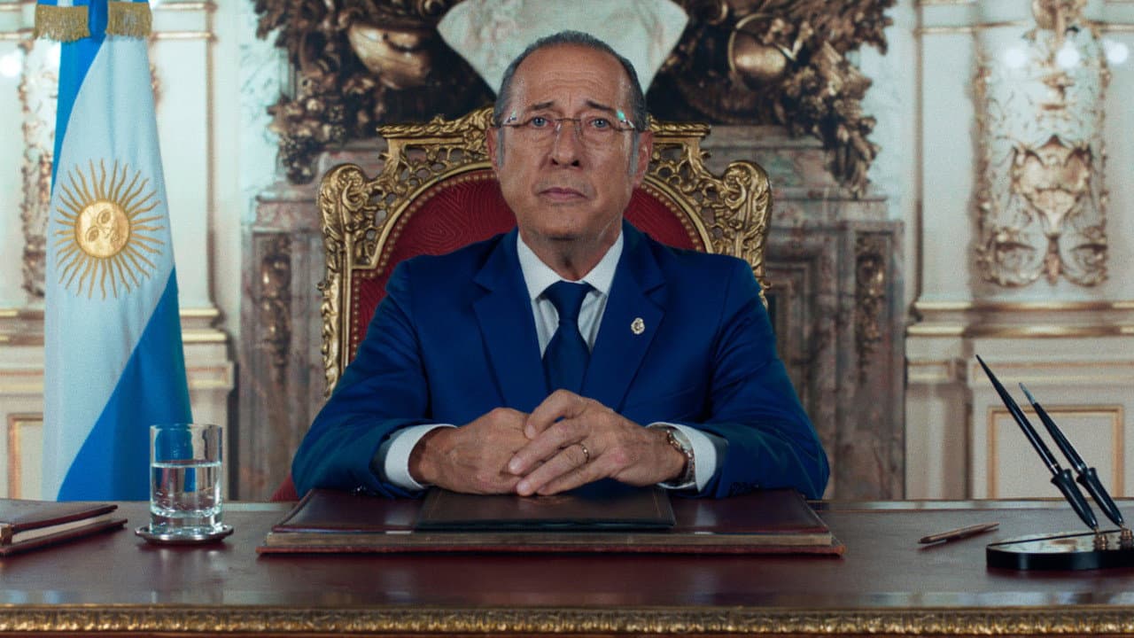 Homo Argentum still 2