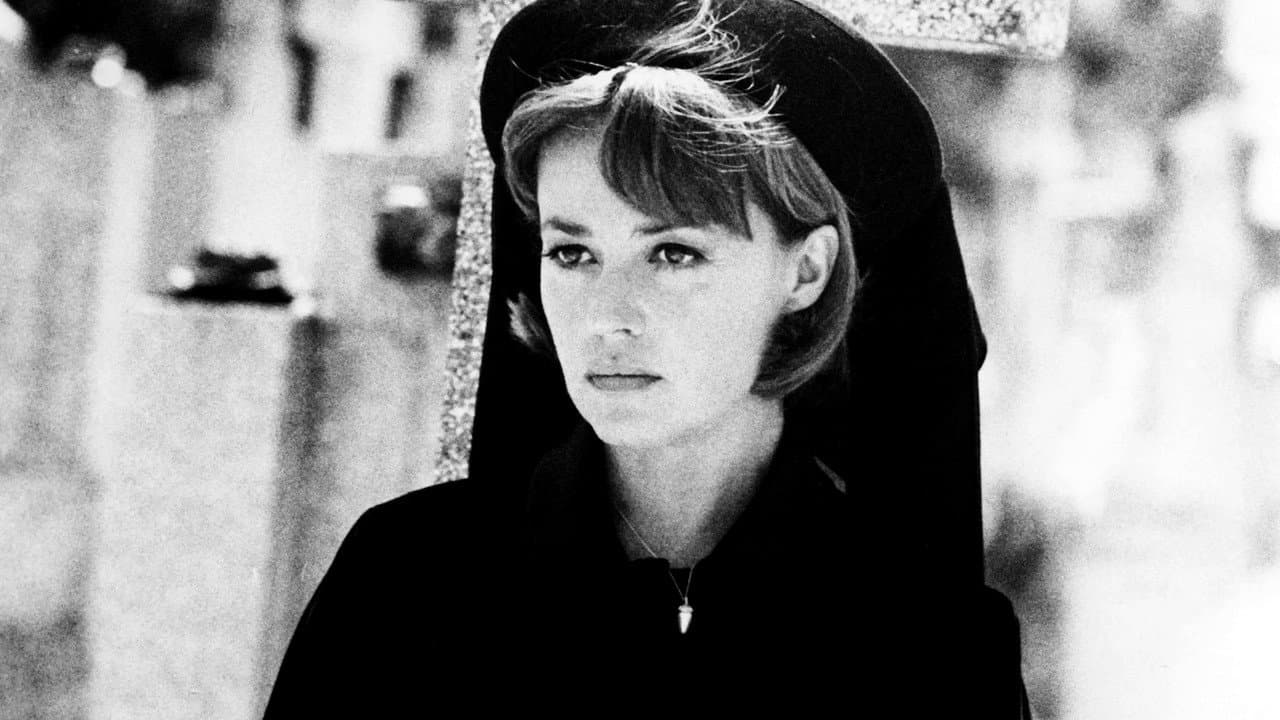 The Bride Wore Black still 3