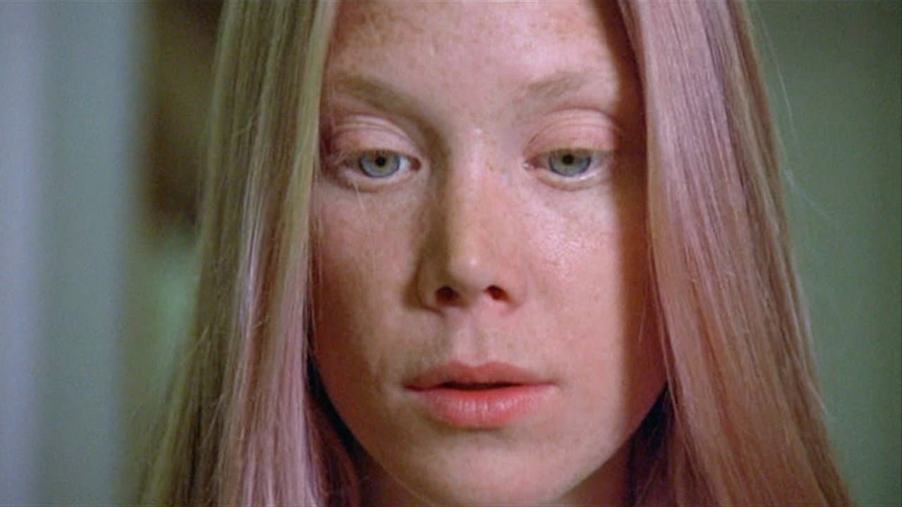 Carrie Trailer: Mike Flanagan Reimagines King's Horror still 7