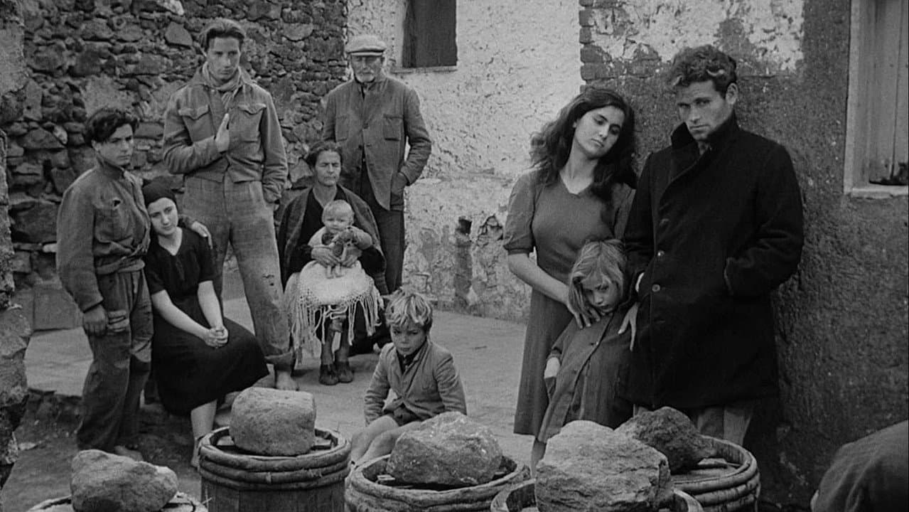 La Terra Trema still 8