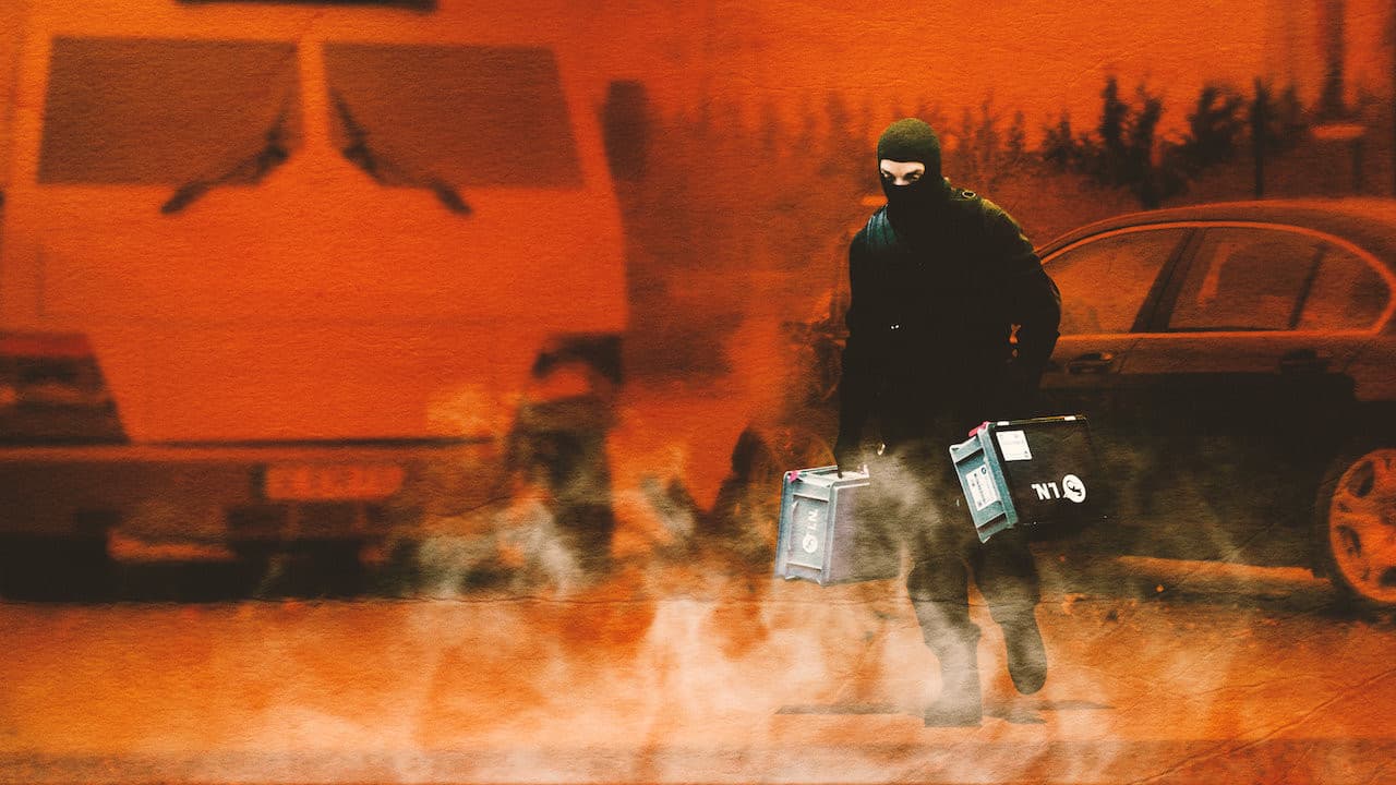 The Crew still 4