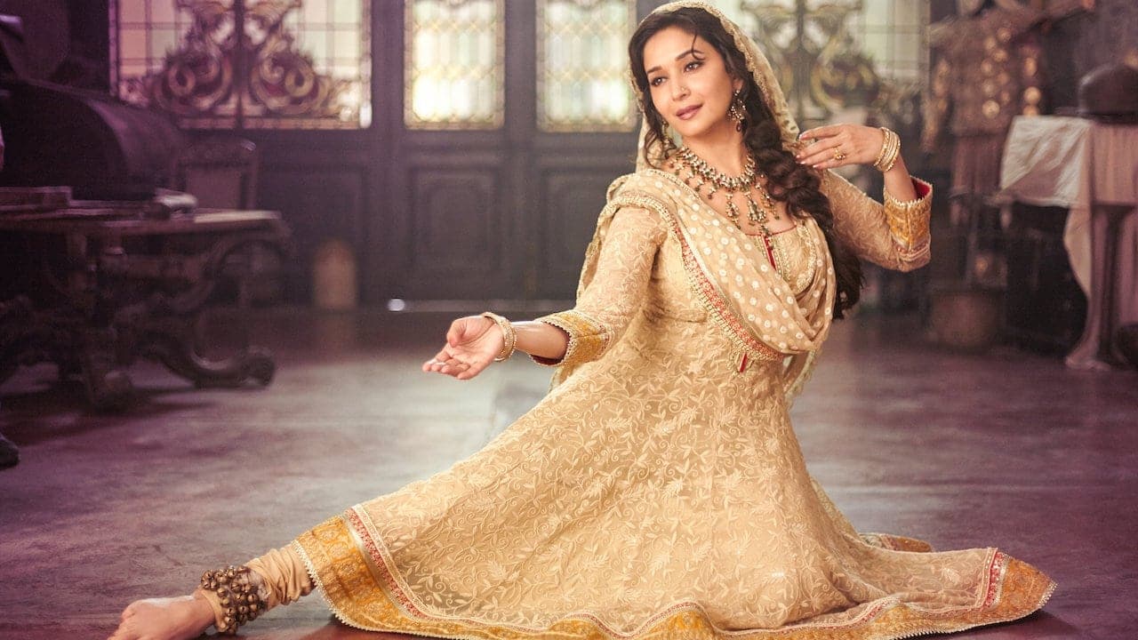 Dedh Ishqiya still 1