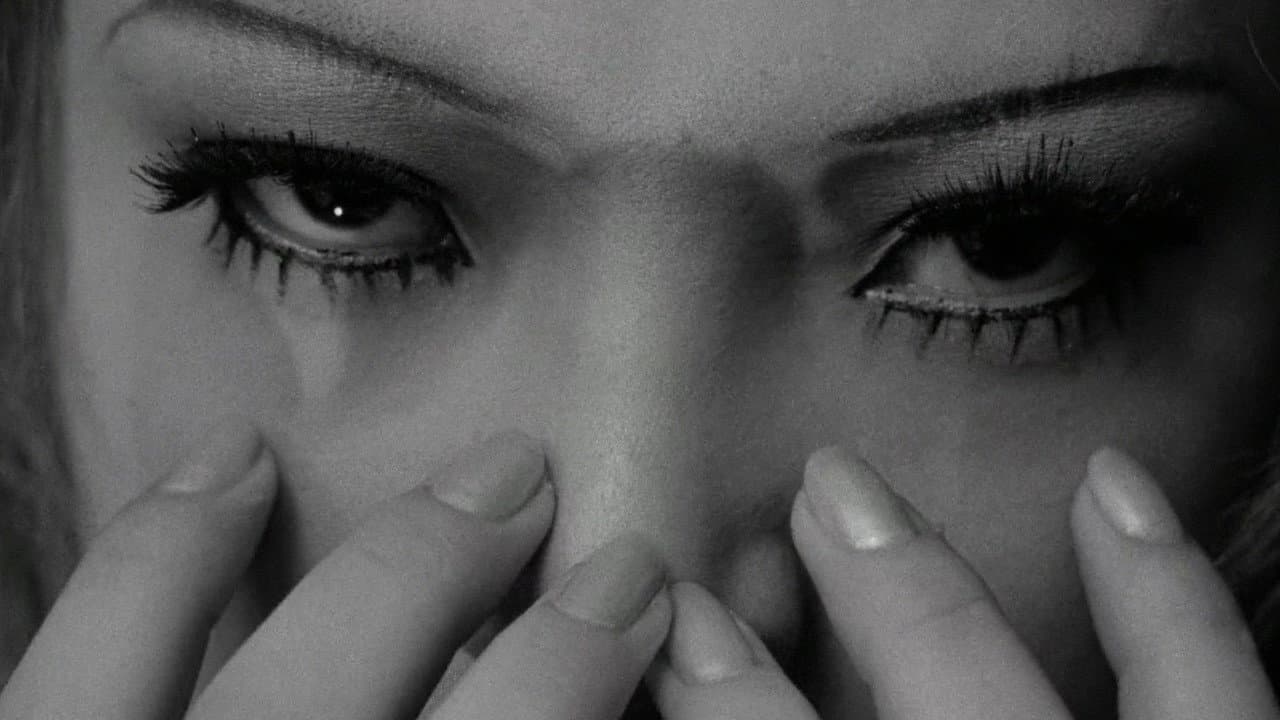 Funeral Parade of Roses still 3