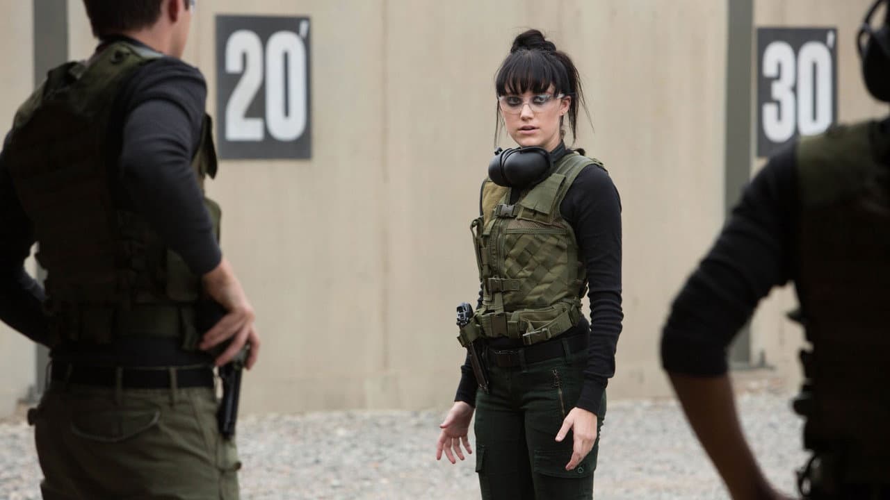 The 5th Wave still 6