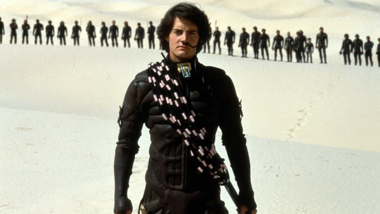 Dune still 2