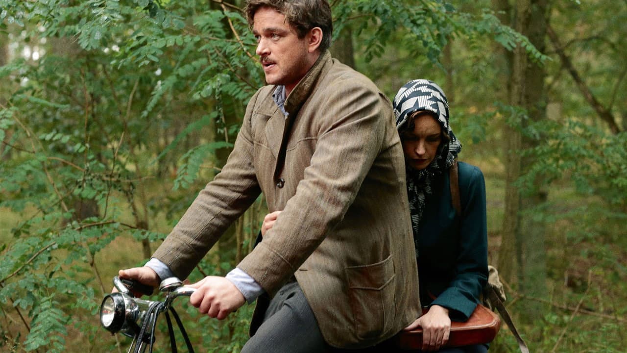 Phoenix still 6
