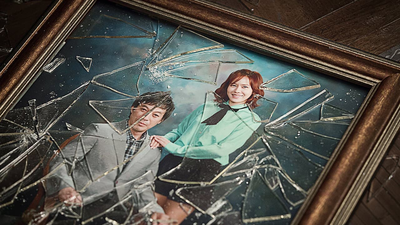 Blood and Ties still 3