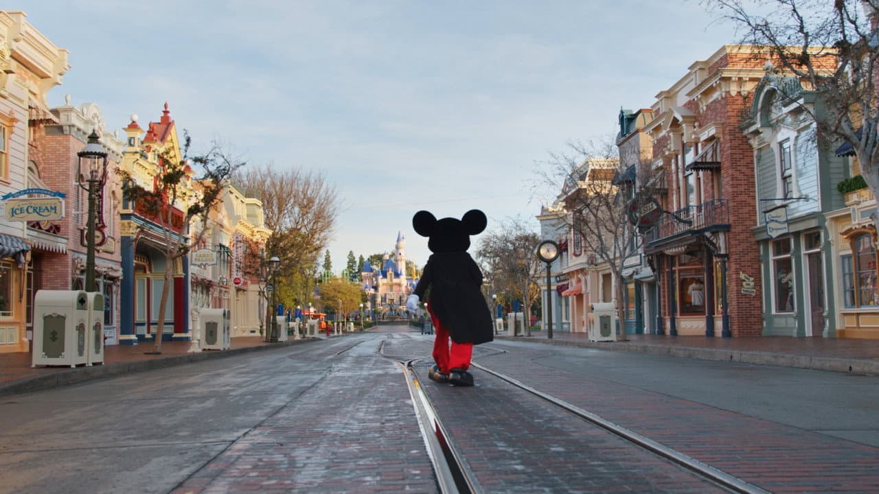 Mickey: The Story of a Mouse still 7
