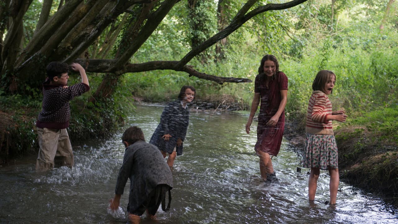 Fanny's Journey still 8