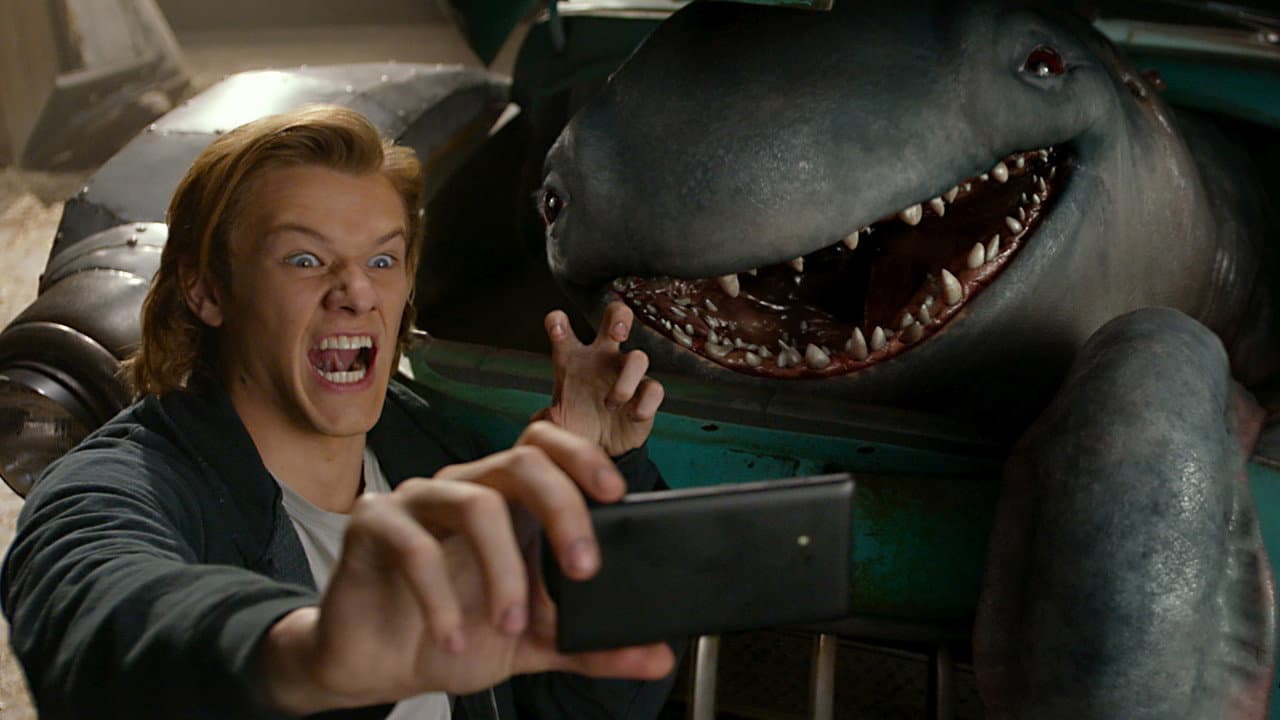 Monster Trucks still 5