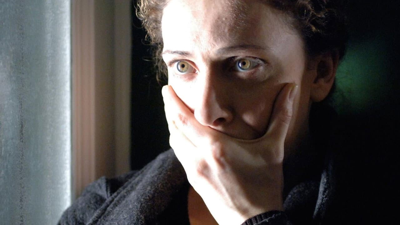 The Unknown Woman still 5