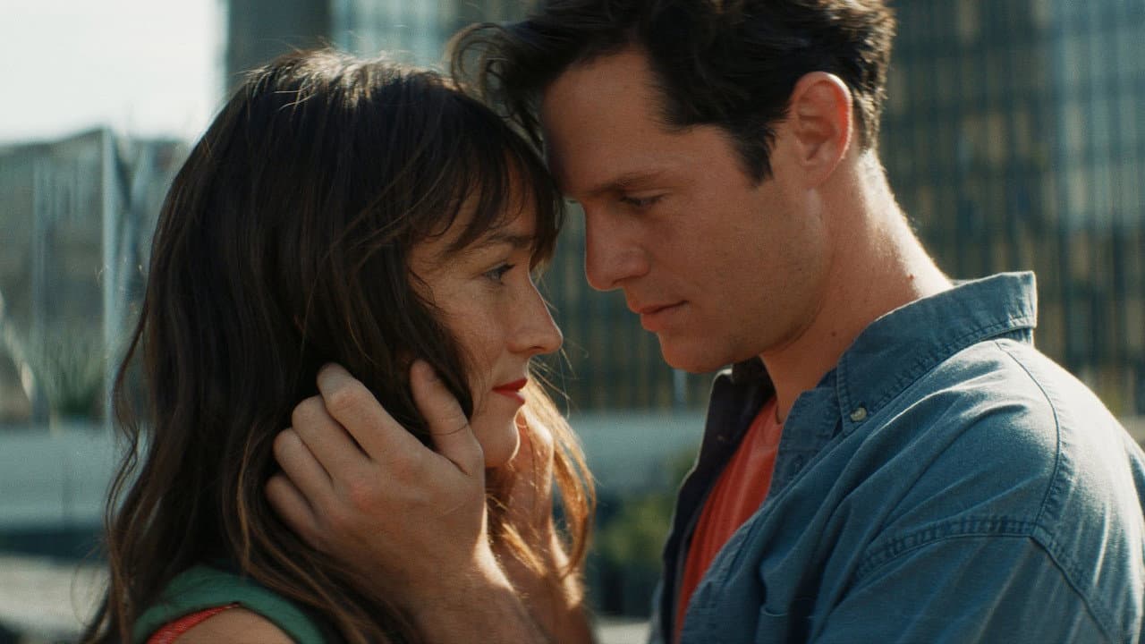 Anaïs in Love still 8