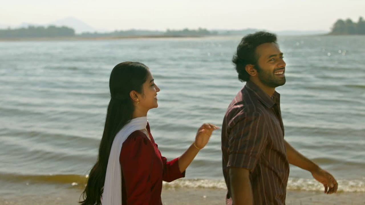 Sumathi Valavu still 4