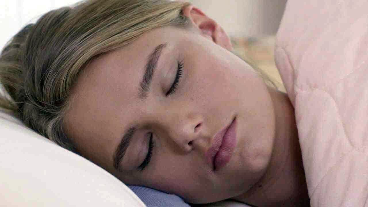 Blue Lagoon: The Awakening still 5