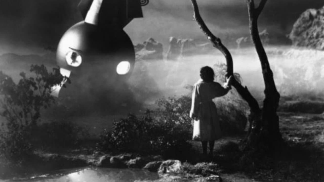 The Man from Planet X still 6