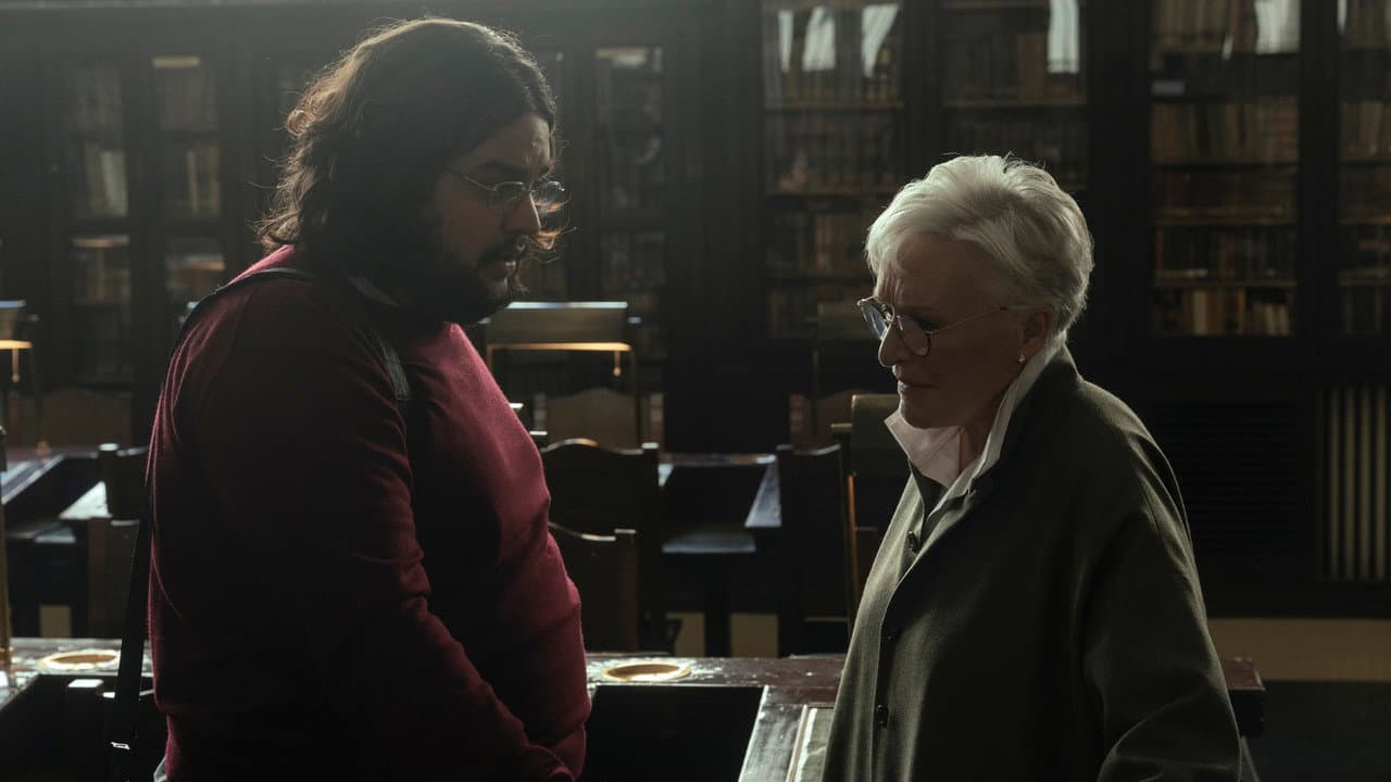 La Bola Negra still 7
