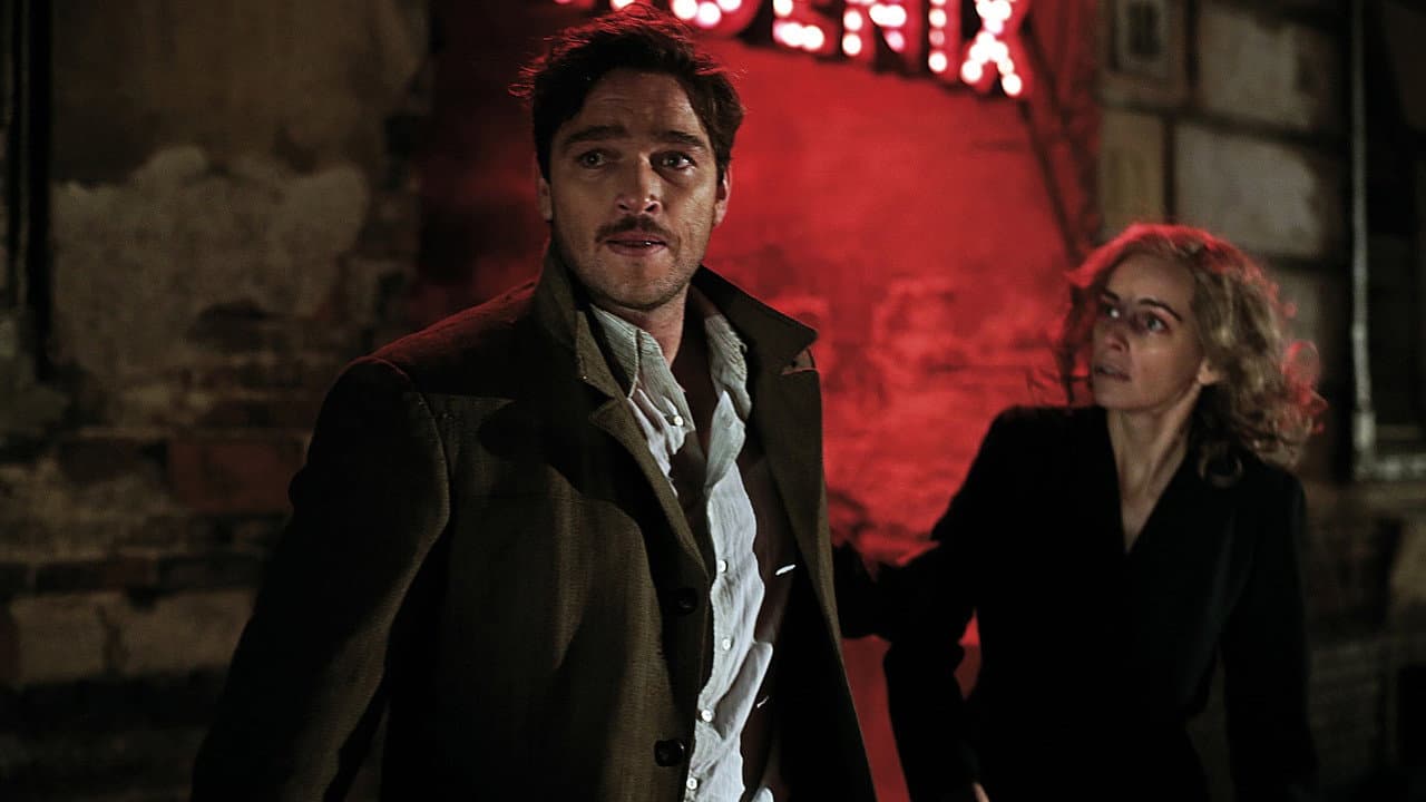 Phoenix still 3