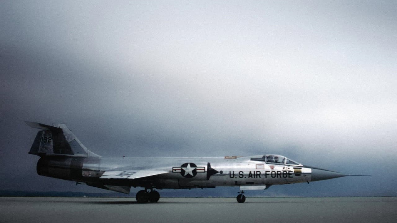 The Right Stuff still 8