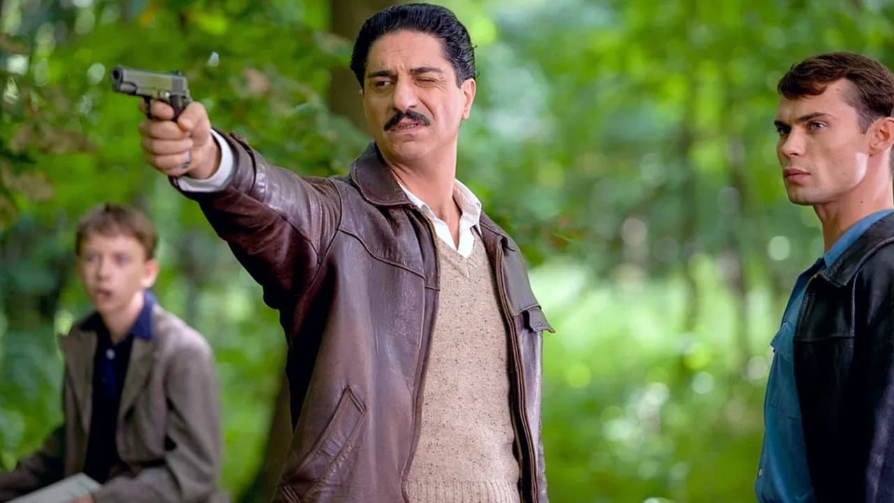 Army of Crime still 6