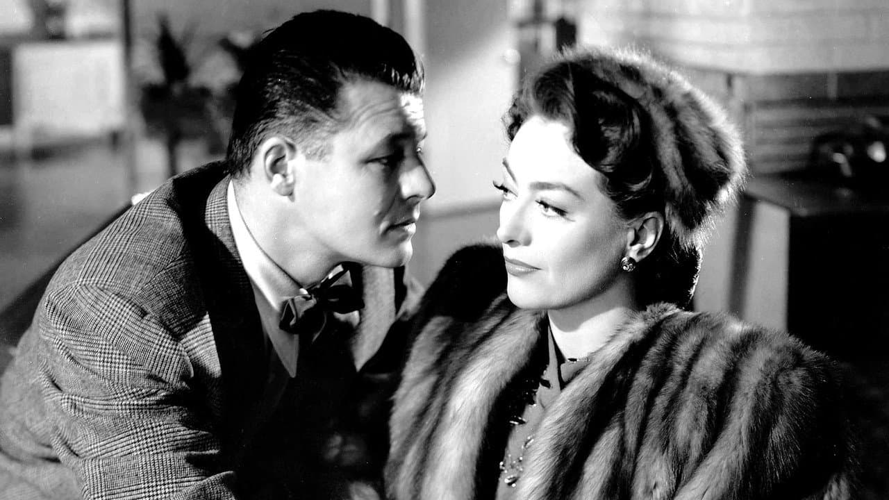Mildred Pierce still 2