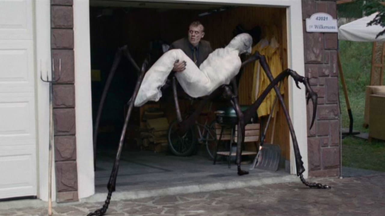 Infestation still 5
