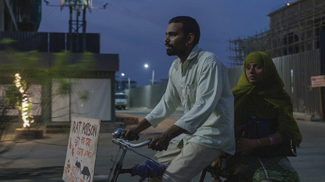 Lovers in the Blue Night Review: Anuparna Roy's Mumbai still 1