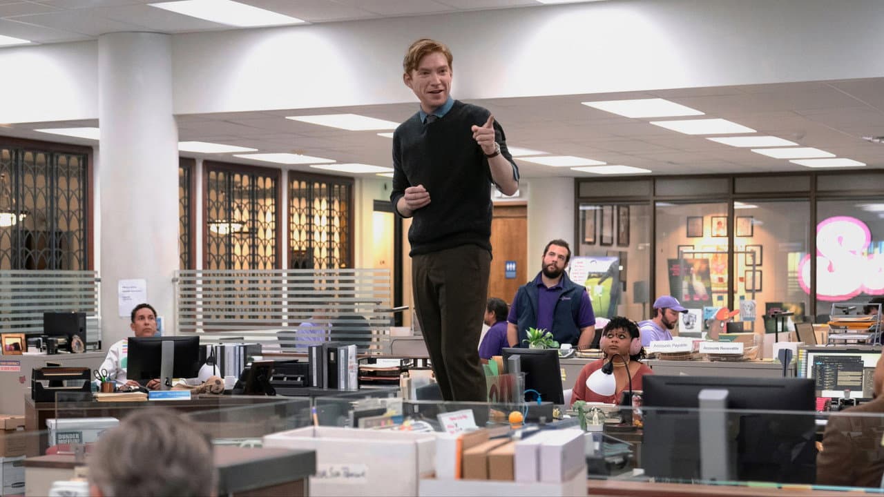 The Paper Season 2 Review: Hilarious Chaos at a Dying still 7
