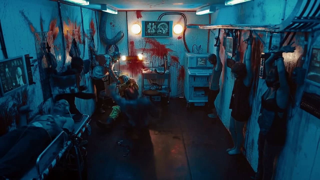 Wyrmwood: Road of the Dead still 7