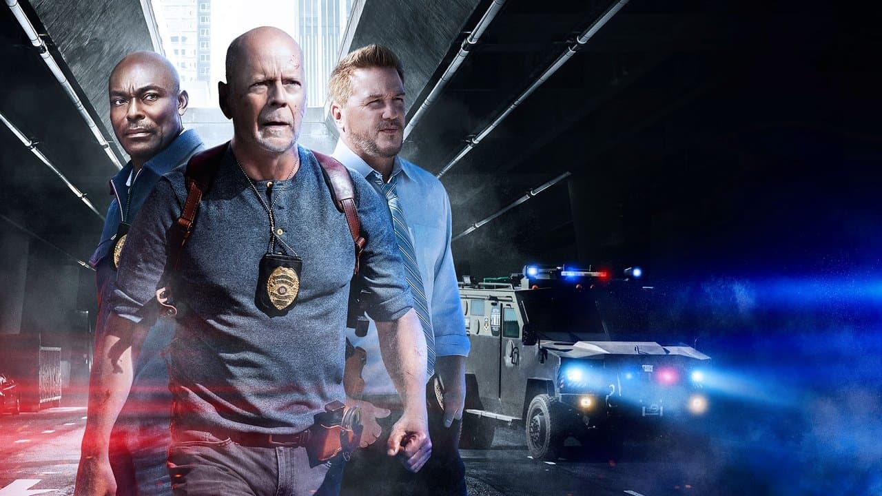 Detective Knight: Rogue still 5