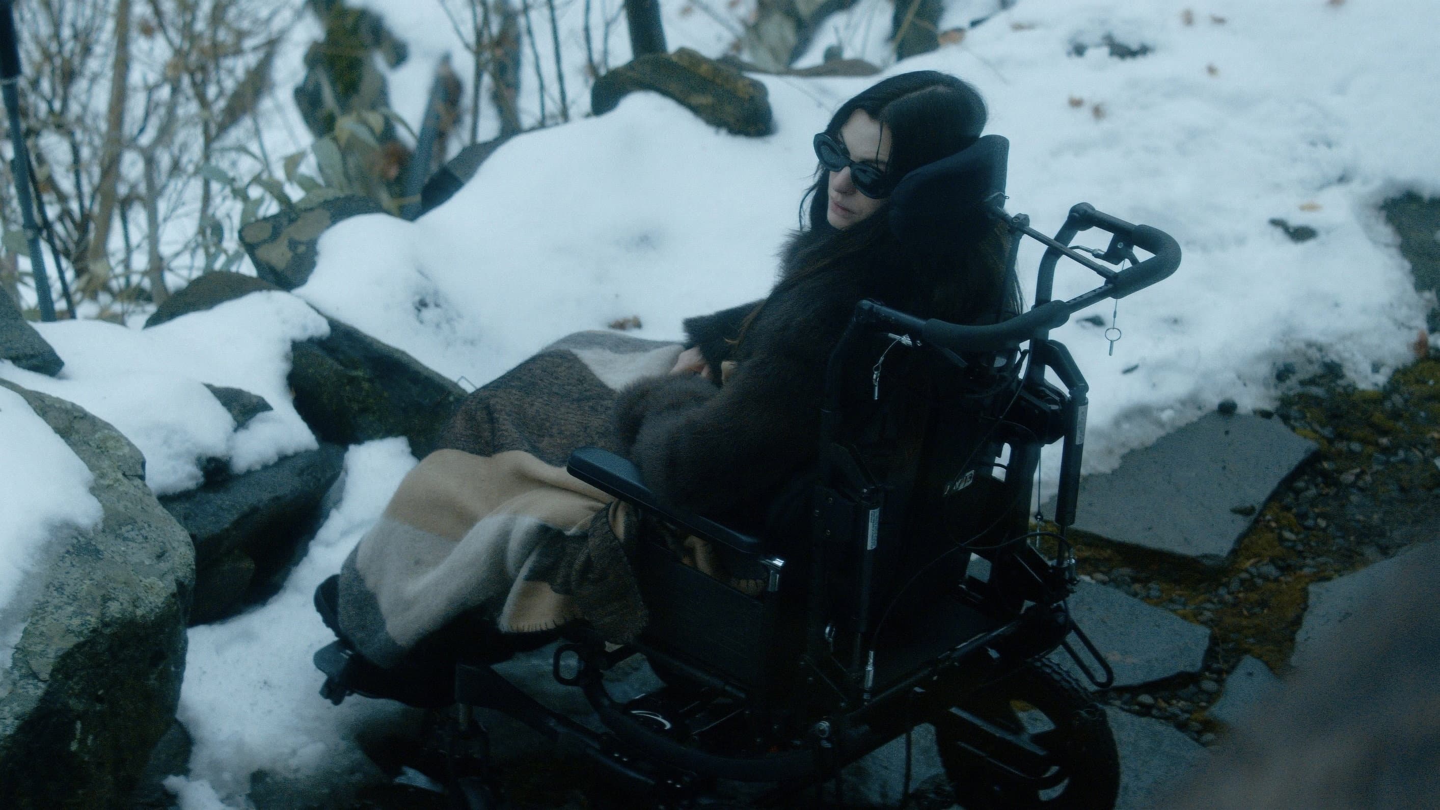 Verity (2026) Review: Hathaway Thriller Falls Flat