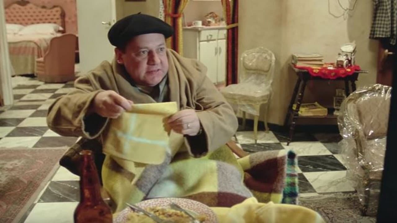 The Second Tragic Fantozzi still 7