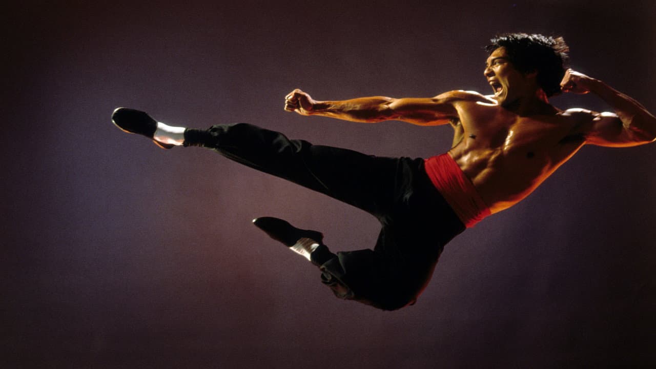 Dragon: The Bruce Lee Story still 6