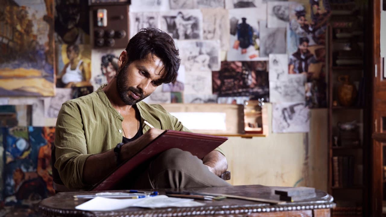 Farzi still 6