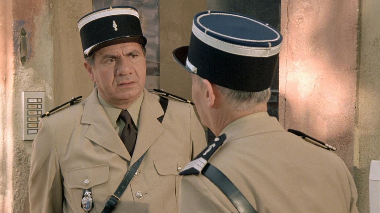 The Gendarme and the Creatures from Outer Space still 4