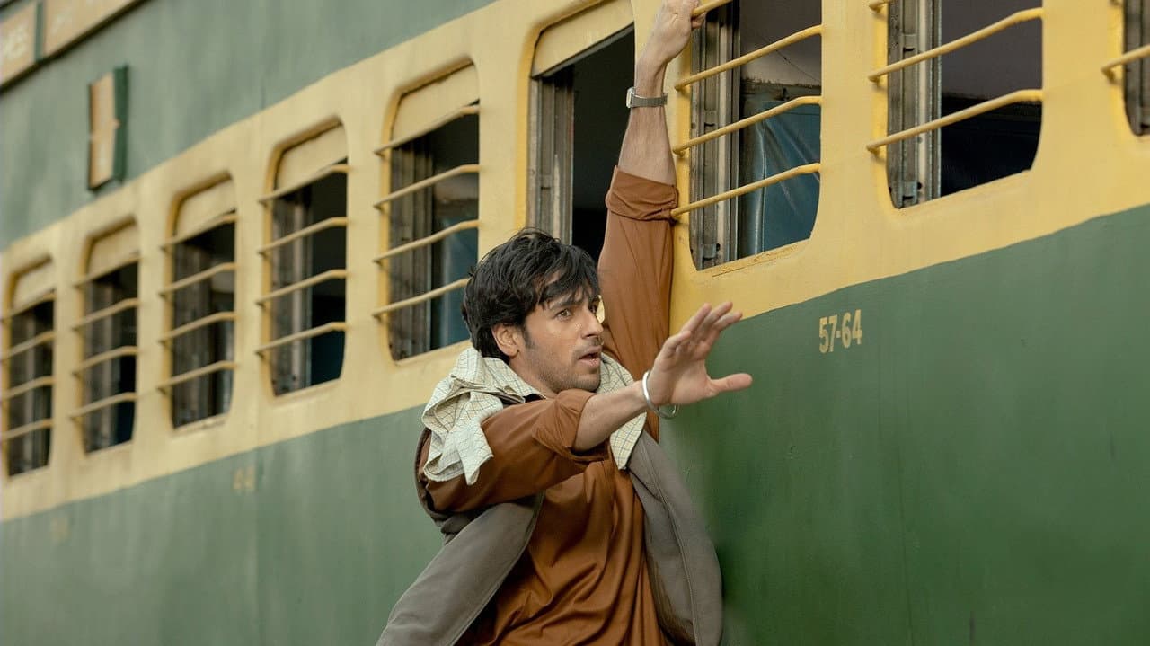 Mission Majnu still 5