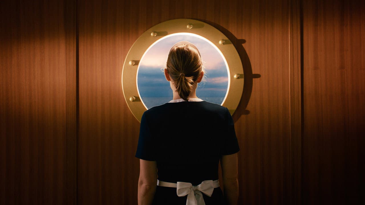 The Girl and the Spider still 5