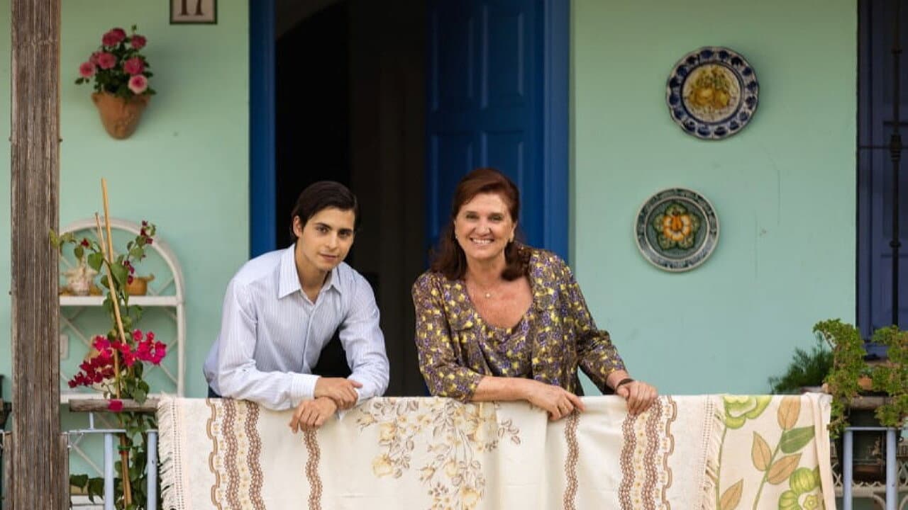 Love & Revolution still 2