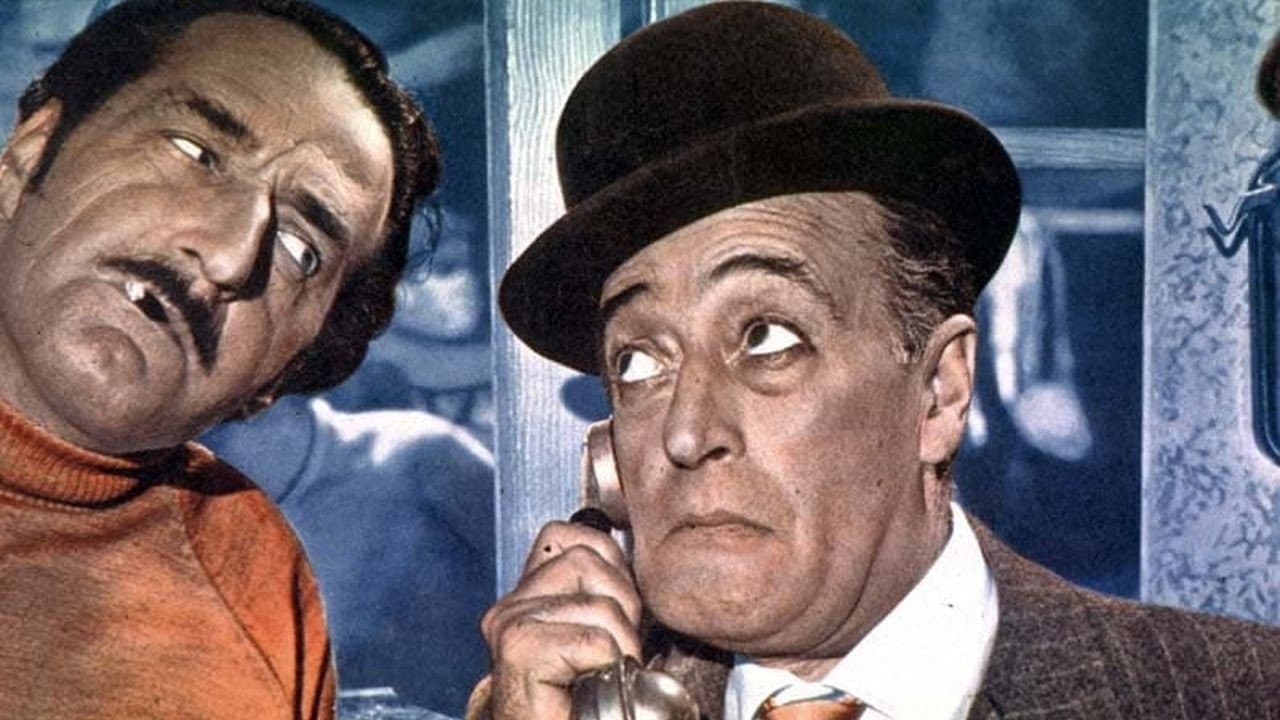 Totò, Peppino e i fuorilegge still 1