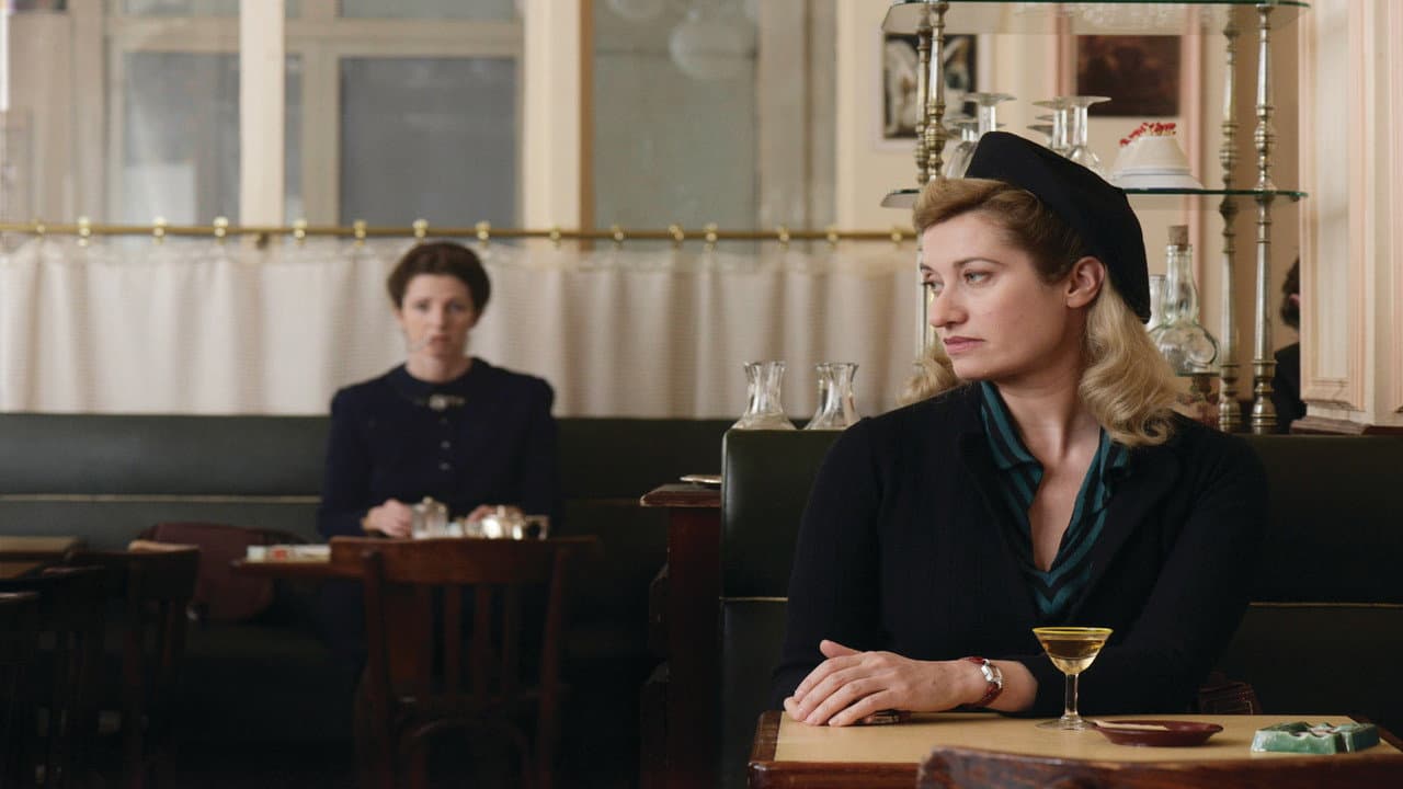 Violette still 1