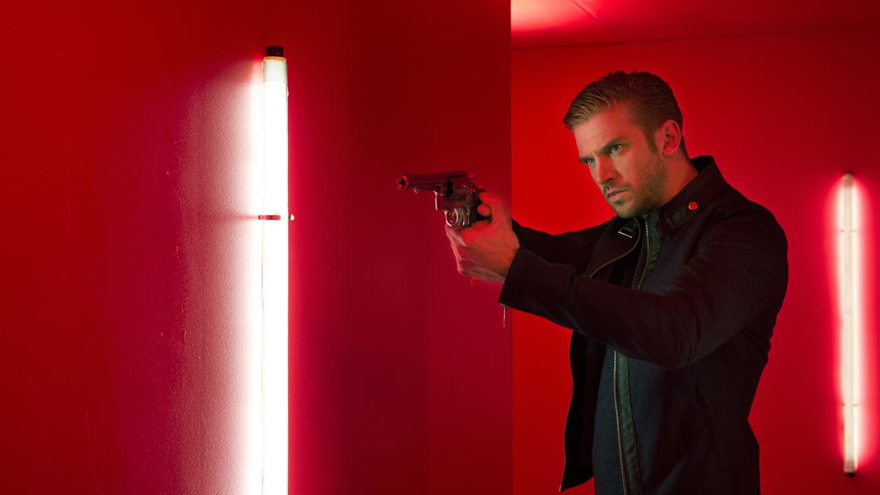 The Guest still 7