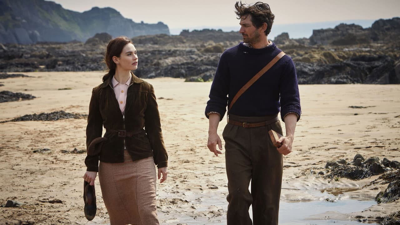 The Guernsey Literary & Potato Peel Pie Society still 6