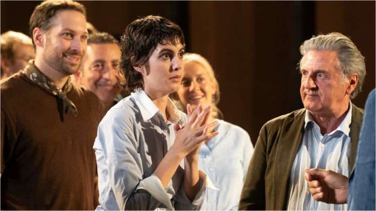 Crescendo still 8