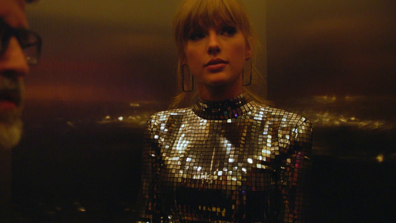 Miss Americana still 8