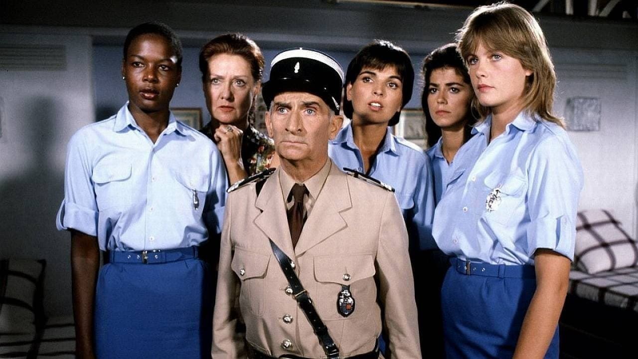 The Gendarme and the Gendarmettes still 6